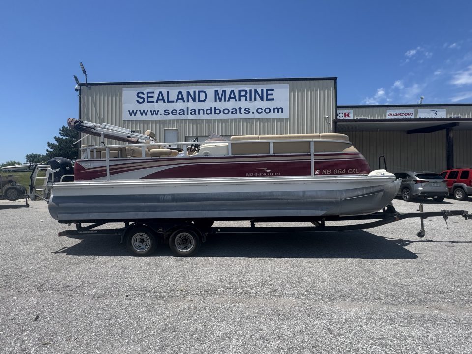 Used 2007 Bennington 22 QXI Pontoon Boat