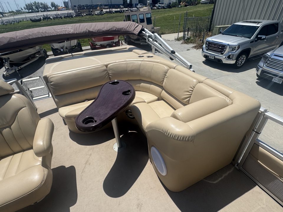 Used 2007 Bennington 22 QXI Pontoon Boat