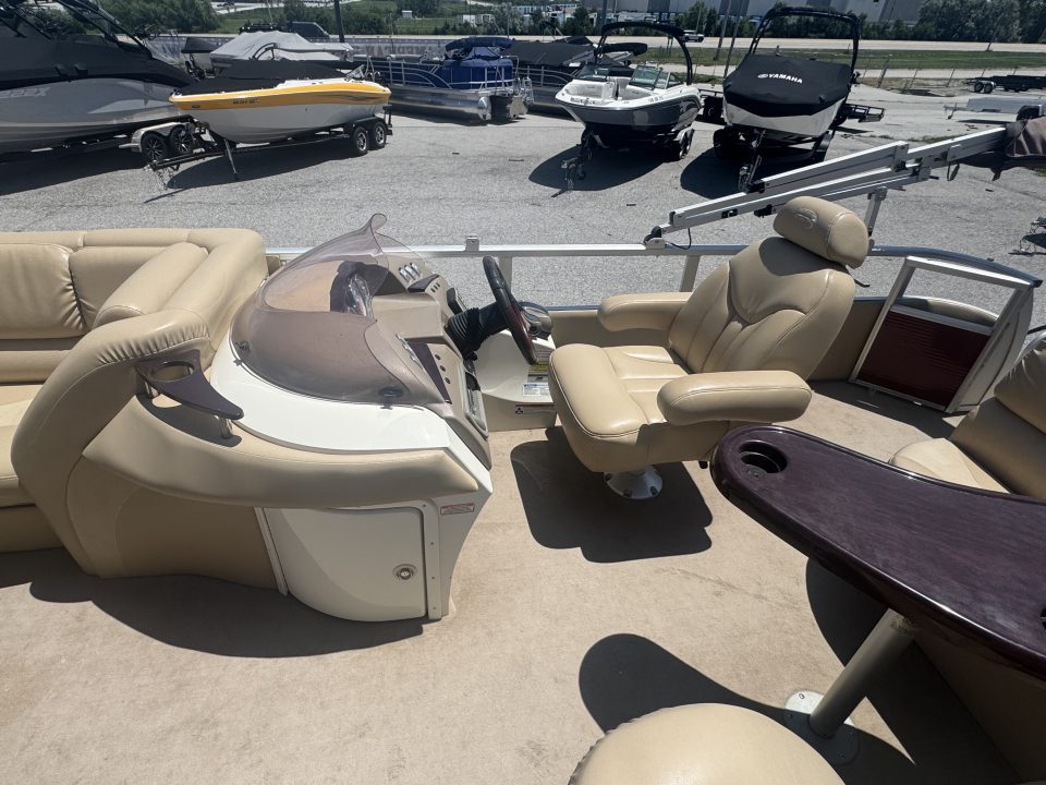 Used 2007 Bennington 22 QXI Pontoon Boat