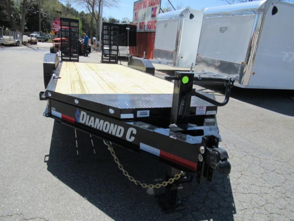 New 2027 Diamond C 82x22' Equipment, Low Profile, 2' Dove w/Ramps LPX207