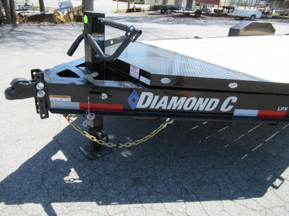 New 2027 Diamond C 82x22' Equipment, Low Profile, 2' Dove w/Ramps LPX207