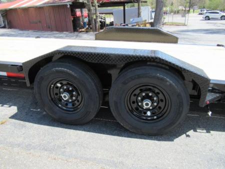 New 2027 Diamond C 82x22' Equipment, Low Profile, 2' Dove w/Ramps LPX207