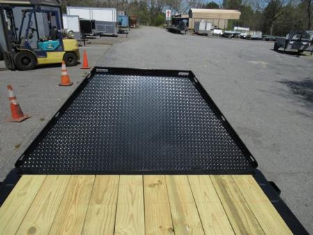 New 2027 Diamond C 82x22' Equipment, Low Profile, 2' Dove w/Ramps LPX207