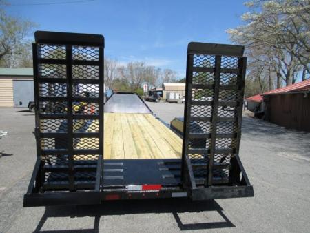 New 2027 Diamond C 82x22' Equipment, Low Profile, 2' Dove w/Ramps LPX207