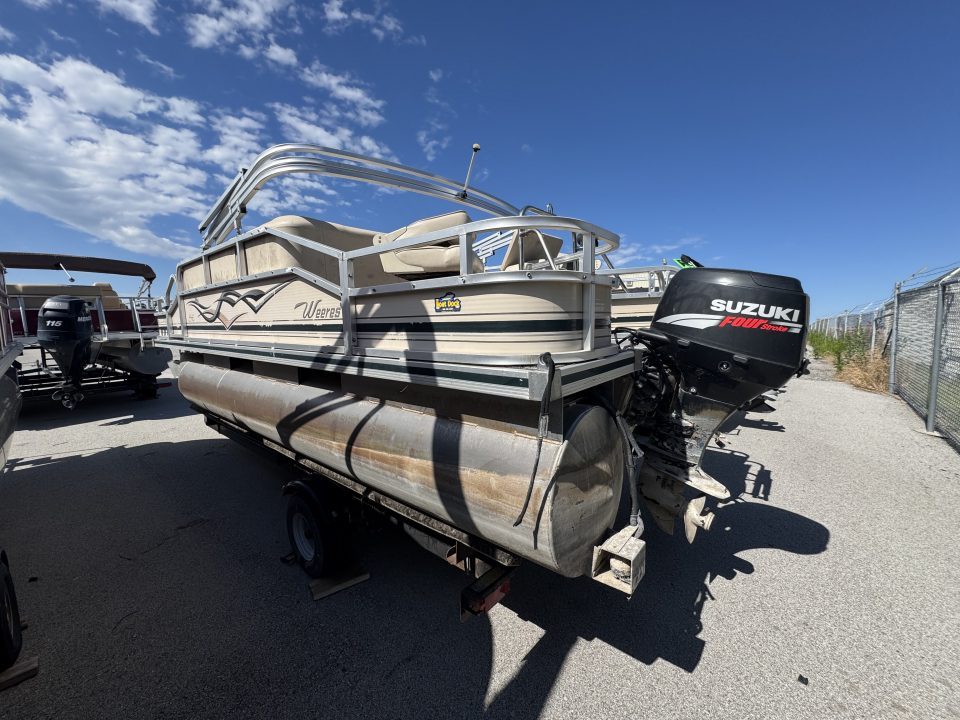 Used 2008 Weeres 18' Pontoon Boat