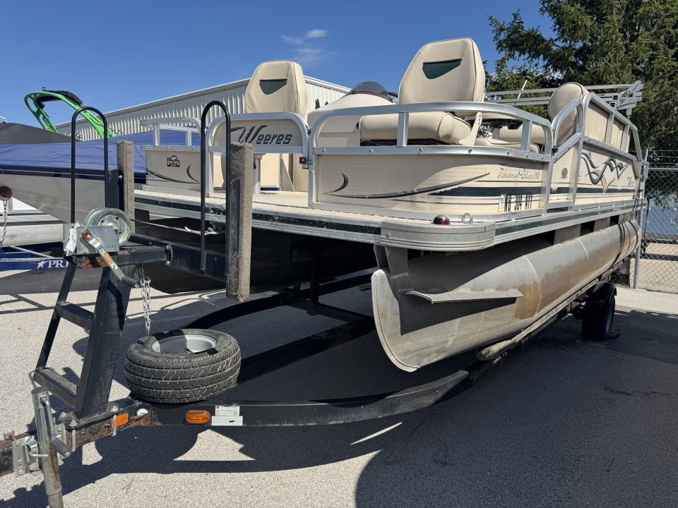Used 2008 Weeres 18' Pontoon Boat