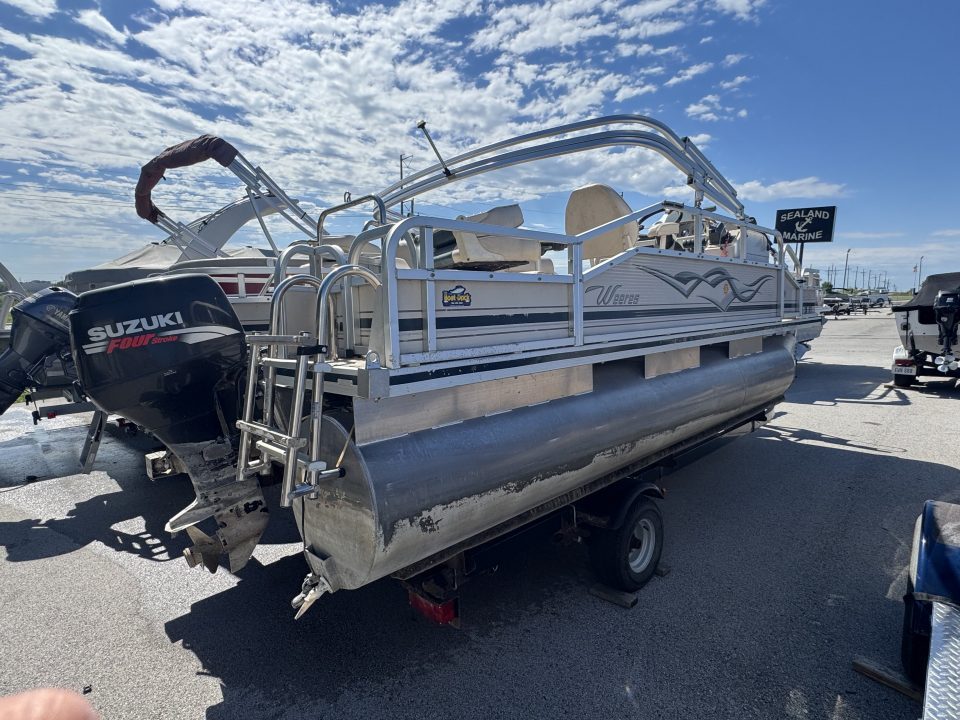 Used 2008 Weeres 18' Pontoon Boat