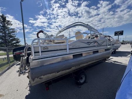 Used 2008 Weeres 18' Pontoon Boat