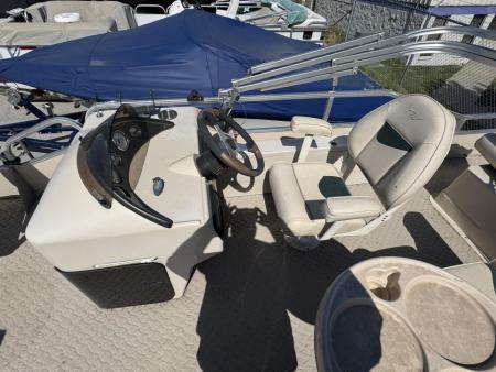 Used 2008 Weeres 18' Pontoon Boat