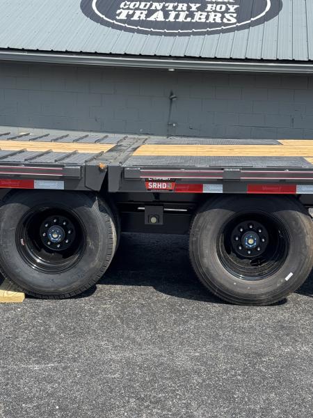New 2027 Diamond C Trailers FMAX210HDT 30X102 Equipment Trailer
