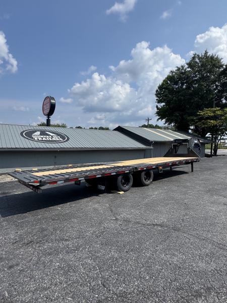 New 2027 Diamond C Trailers FMAX210HDT 30X102 Equipment Trailer