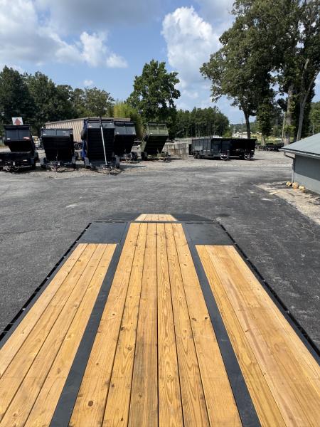 New 2027 Diamond C Trailers FMAX210HDT 30X102 Equipment Trailer