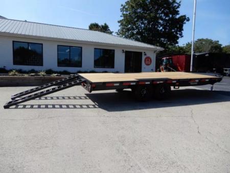 New 2026 Diamond C 8.5x20' Equipment, Slide-in Ramps DEC207