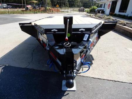 New 2026 Diamond C 8.5x20' Equipment, Slide-in Ramps DEC207