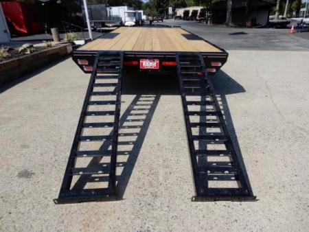 New 2026 Diamond C 8.5x20' Equipment, Slide-in Ramps DEC207