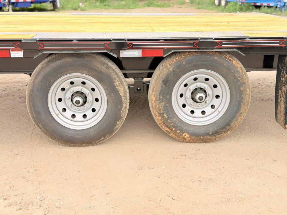 New 2027 Diamond T 8.5-28 Single Wheel Gooseneck Deckover Equipment Hauler W/ MAXX Ramps 16K GVWR