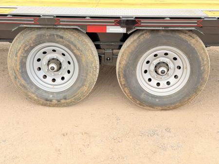 New 2027 Diamond T 8.5-28 Single Wheel Gooseneck Deckover Equipment Hauler W/ MAXX Ramps 16K GVWR