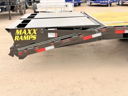New 2027 Diamond T 8.5-28 Single Wheel Gooseneck Deckover Equipment Hauler W/ MAXX Ramps 16K GVWR