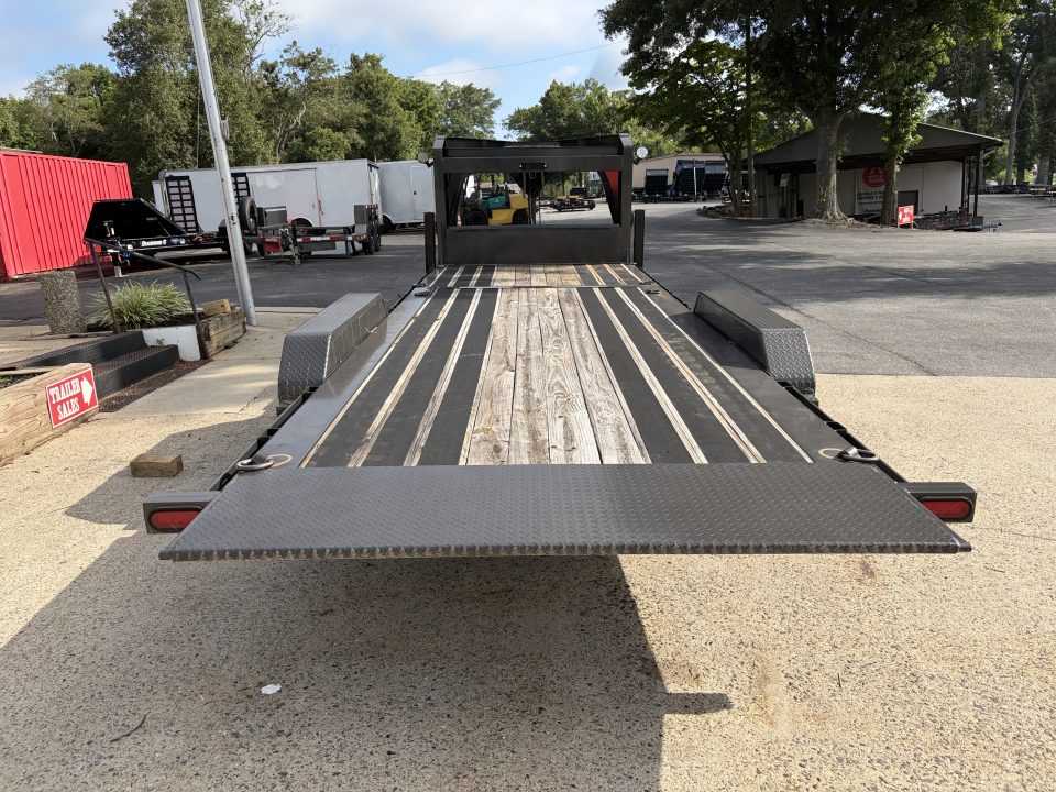 Used 2023 Diamond C Trailers HDT210L22X82 Equipment Trailer