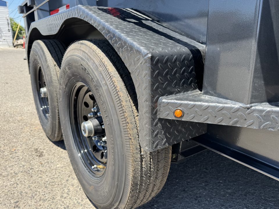 New 2026 Diamond C LPT 14' Pacesetter Edition - 15.5K Telescopic Dump Trailer