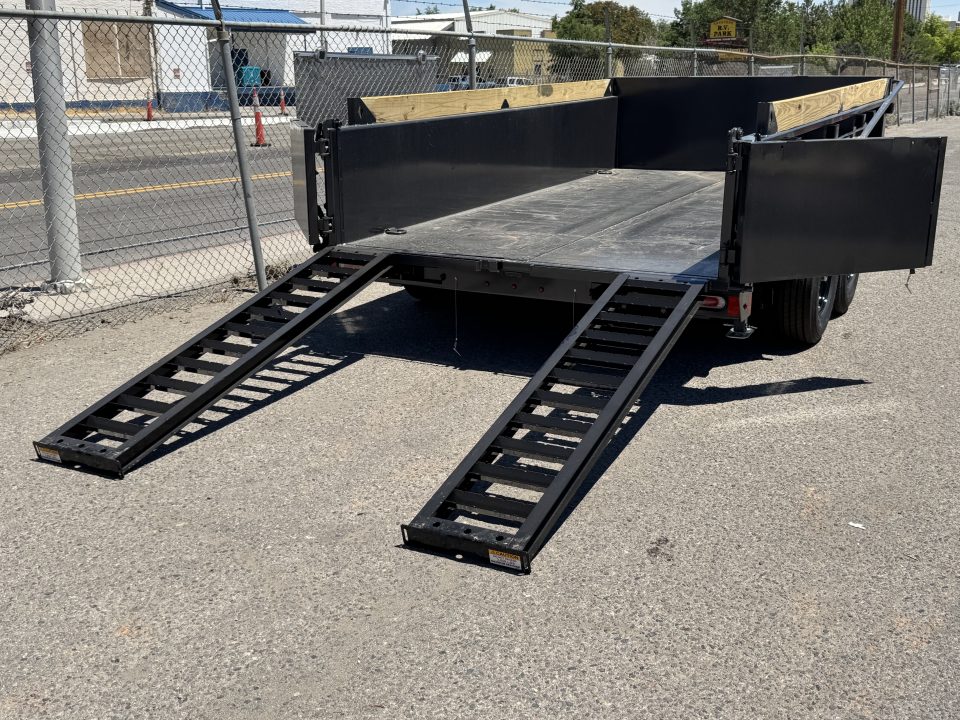 New 2026 Diamond C LPT 14' Pacesetter Edition - 15.5K Telescopic Dump Trailer