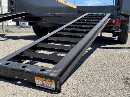 New 2026 Diamond C LPT 14' Pacesetter Edition - 15.5K Telescopic Dump Trailer
