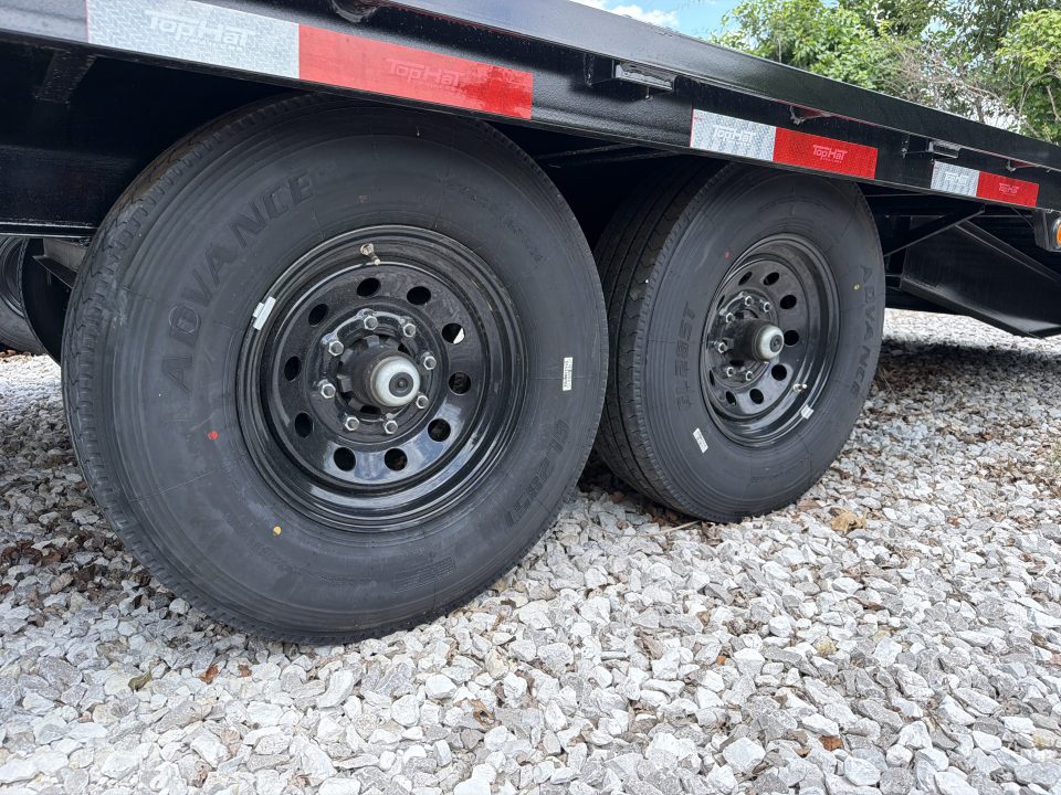 New 2026 Top Hat GN159-25X102 w/ Jumbo Ramps Flatbed Trailer