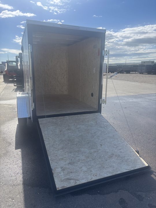 New 2026 Formula Trailers 5 X 8 ENCLOSED, REAR RAMP Cargo / Enclosed Trailer