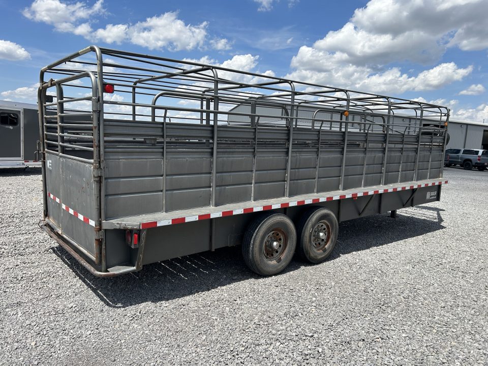 Used 2007 W-W Roustabout 99477 Livestock/Show Cattle