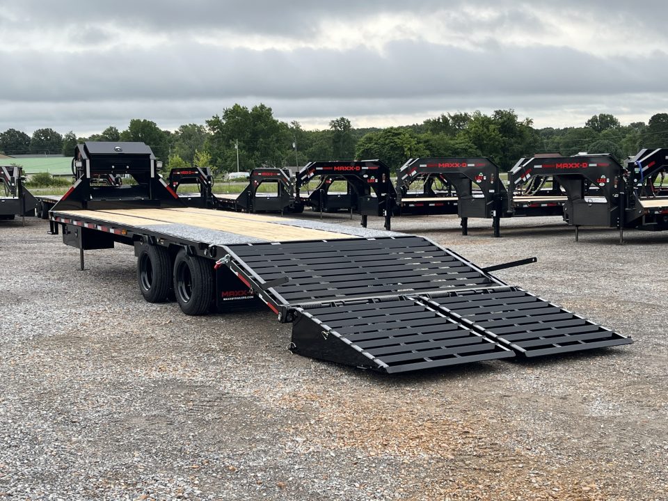New 2026 MAXXD Gooseneck Flatbed Trailer | 102" x 28' 30K GVWR HYD JACKS