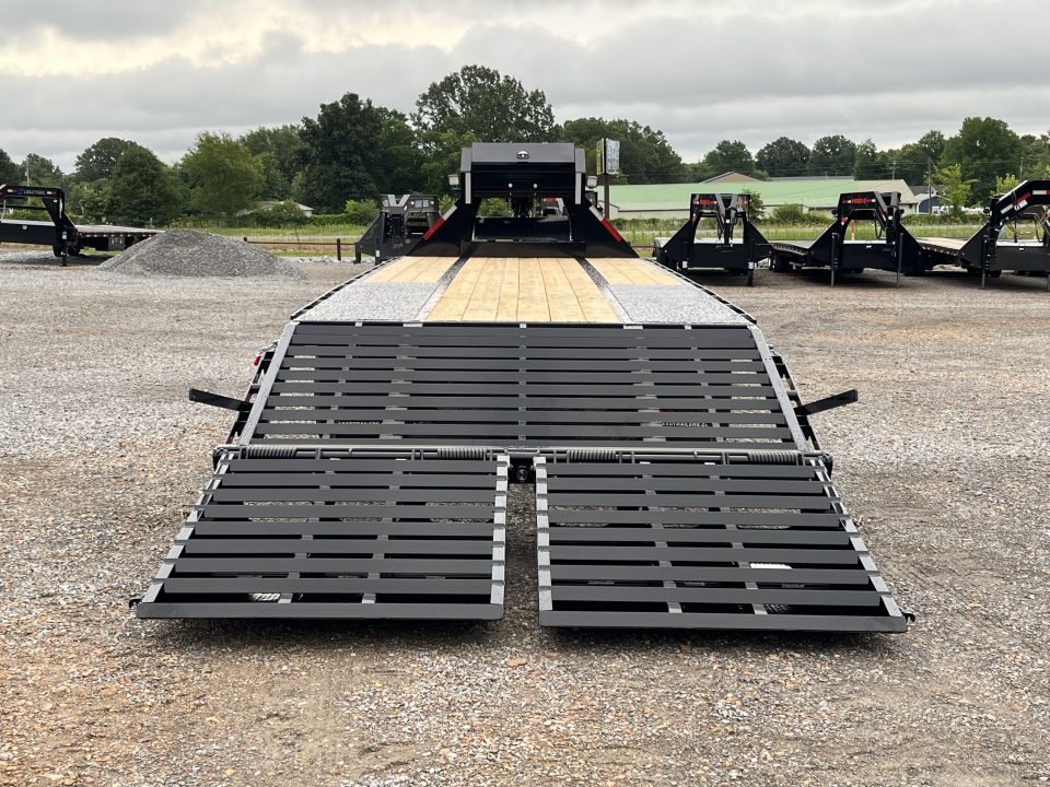 New 2026 MAXXD Gooseneck Flatbed Trailer | 102" x 28' 30K GVWR HYD JACKS