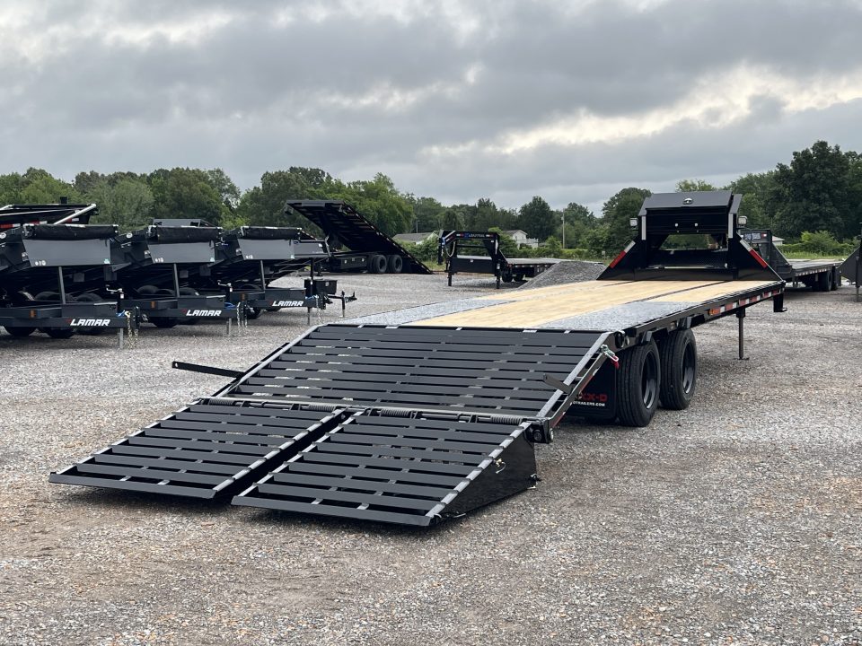 New 2026 MAXXD Gooseneck Flatbed Trailer | 102" x 28' 30K GVWR HYD JACKS