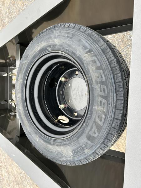 New 2026 MAXXD Gooseneck Trailer | 32' x 102' 30K GVWR