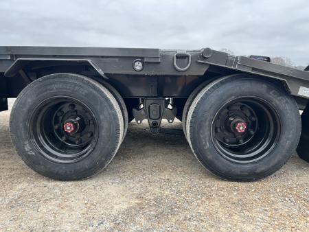 New 2026 MAXXD Gooseneck Trailer | 32' x 102' 30K GVWR