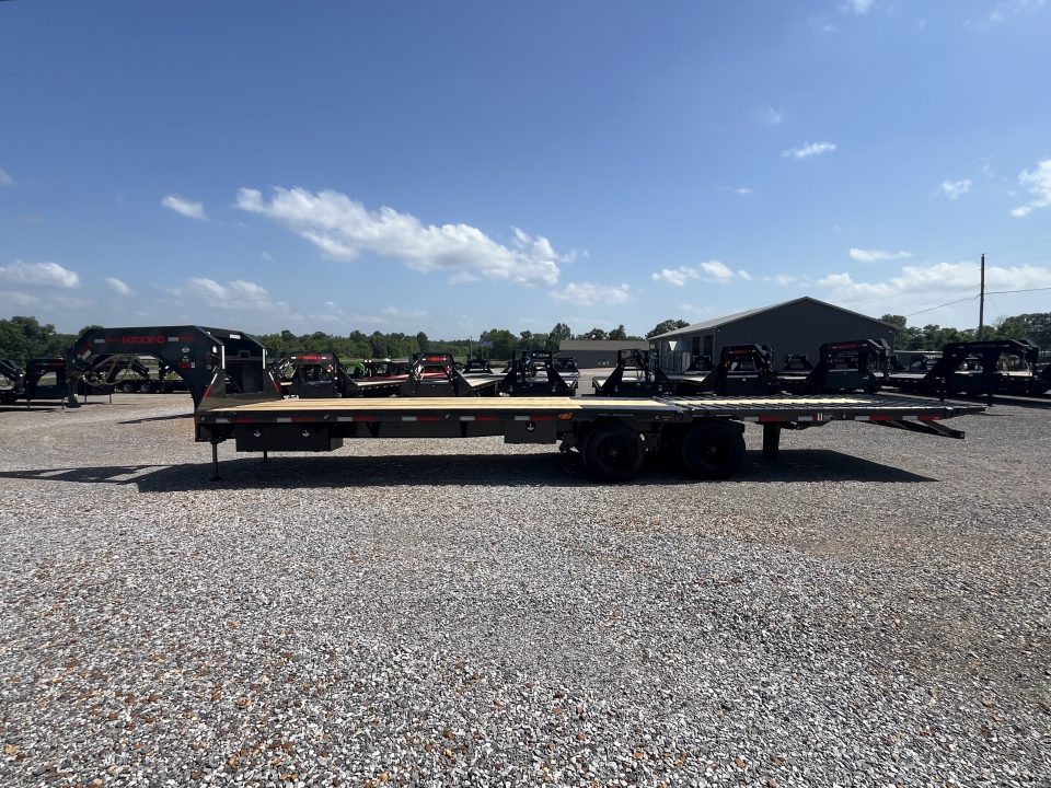 New 2027 MAXXD 102"X32' 30K Hydraulic Dovetail Gooseneck Trailer