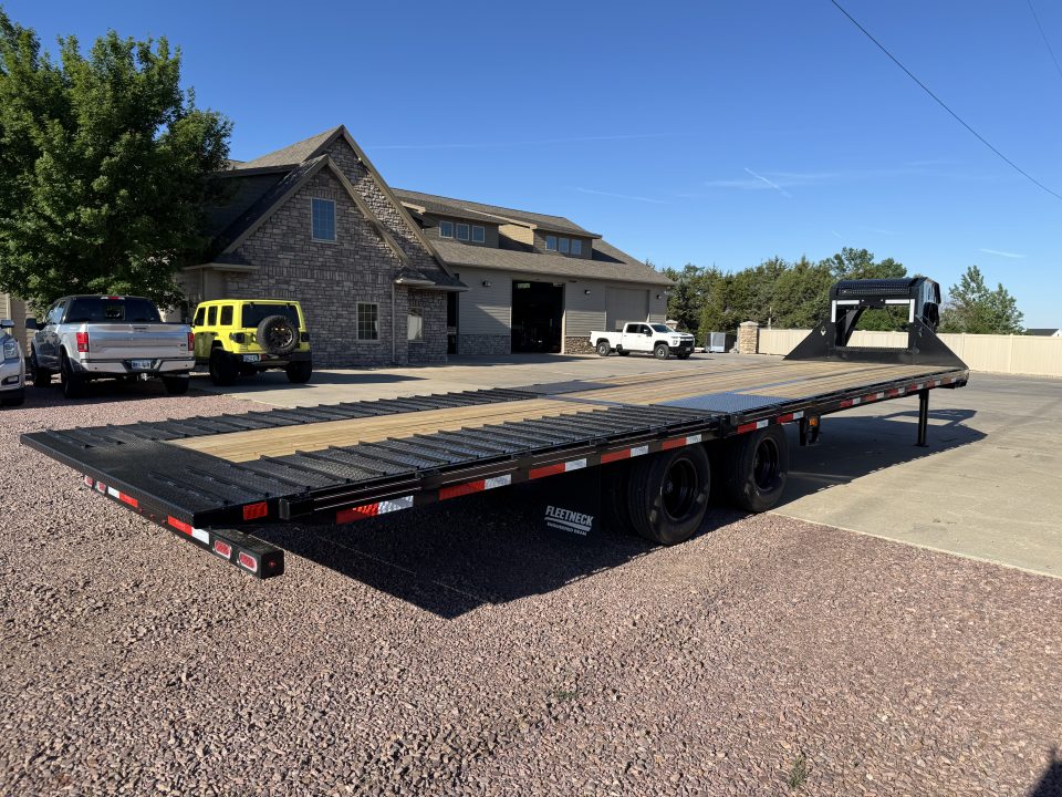 New 2026 Diamond C Trailers 32' FMAX212 Flatbed Trailer