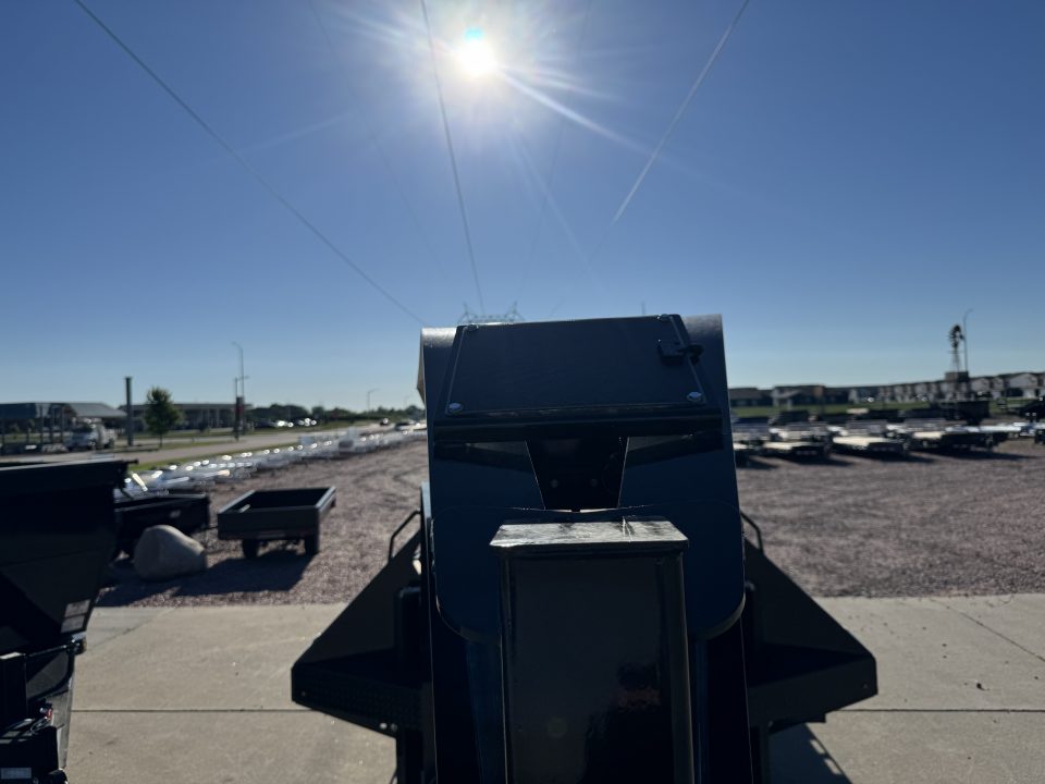 New 2026 Diamond C Trailers 32' FMAX212 Flatbed Trailer