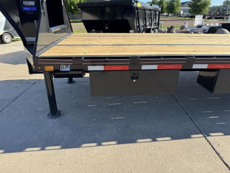 New 2026 Diamond C Trailers 32' FMAX212 Flatbed Trailer