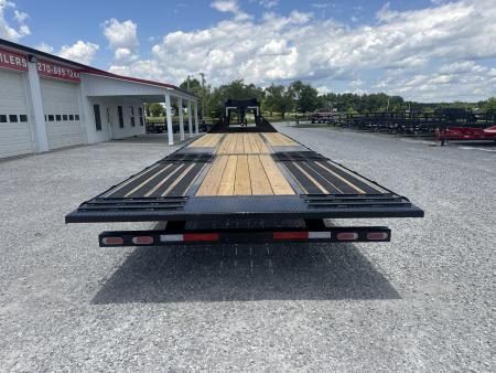 New 2026 Diamond C FMAX 212 HDT 32' Hydraulic Dovetail Equipment Trailer