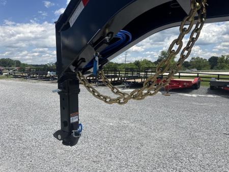 New 2026 Diamond C FMAX 212 HDT 32' Hydraulic Dovetail Equipment Trailer