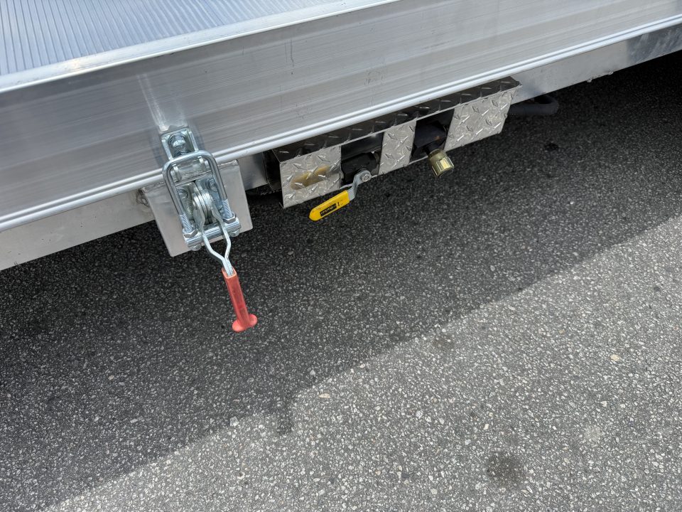 New MOCH8X20TILT MISSION 7'X20'TILT DECK CAR HAULER