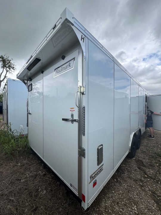 New 2026 Haulmark 8.5X24 ENCLOSED TRAILER Cargo / Enclosed Trailer SCREWLESS .080 EXTERIOR & REAR WING