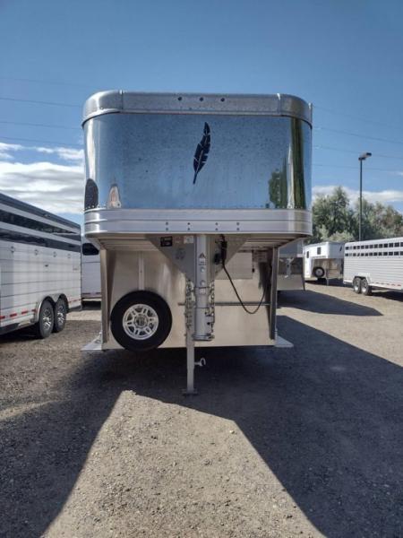 New 2027 Featherlite 8413 Combo 25'