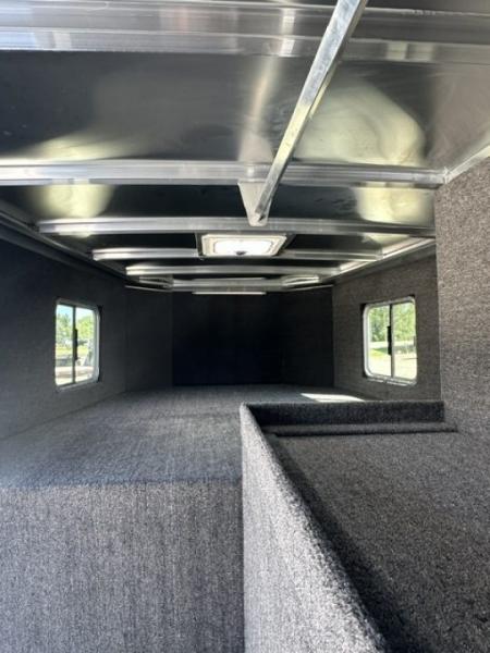 New 2027 Featherlite 8413 Combo 25'