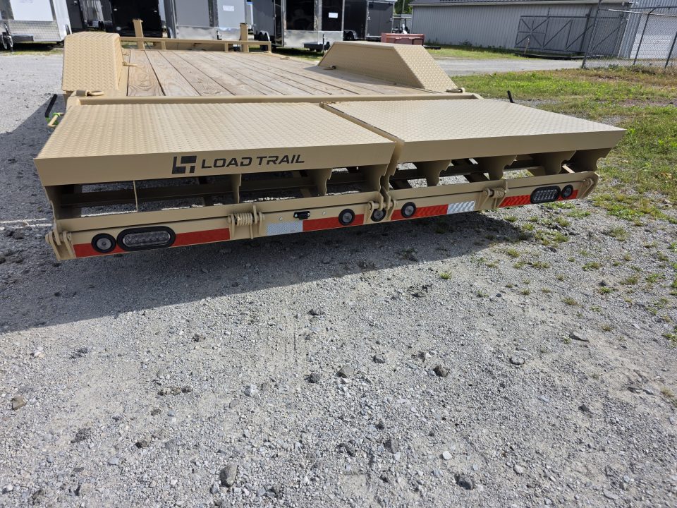 New 2026 Load Trail 102" x 22' MAX RAMPS 16k tandem Axle Carhauler EQUIPMENT TRAILER 102X22 HYDRAULIC JACKS Car Hauler