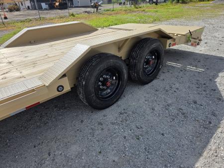 New 2026 Load Trail 102" x 22' MAX RAMPS 16k tandem Axle Carhauler EQUIPMENT TRAILER 102X22 HYDRAULIC JACKS Car Hauler