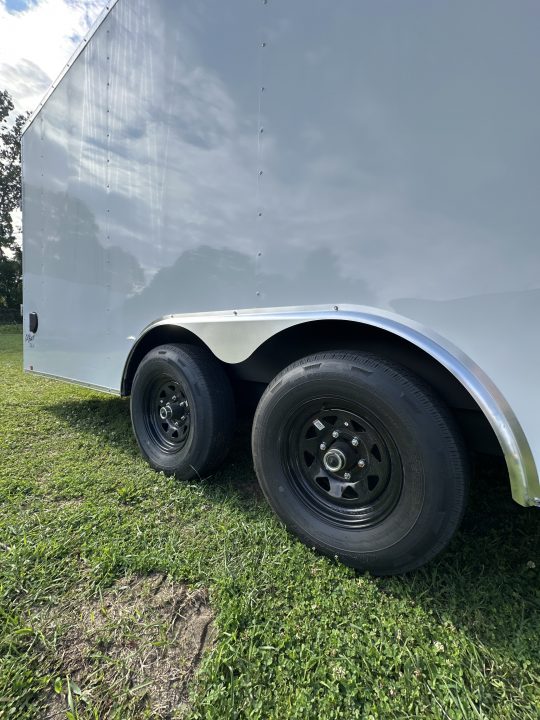 New 2026 Pace American 8.5 X 24 Outback DLX Flat Top V-Nose Car Hauler  10K (030 White )