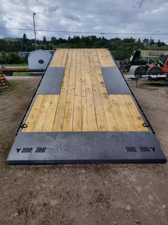 New 2027 Iron Bull 102"x22' Deckover Tilt Trailer