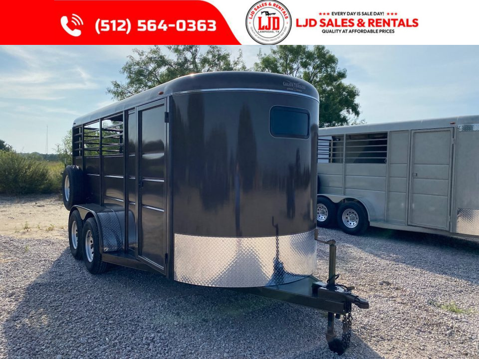 New 2026 Calico - 3 Horse Slant Trailer 6'W x 16' L x6'6 Tall - Mats