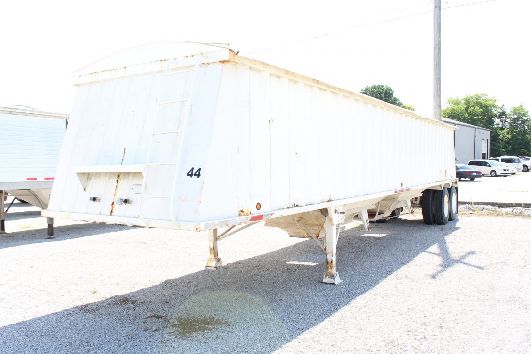 Used 1985 Construction Trailer Specialists HOPPER BOTTOM Equipment Trailer